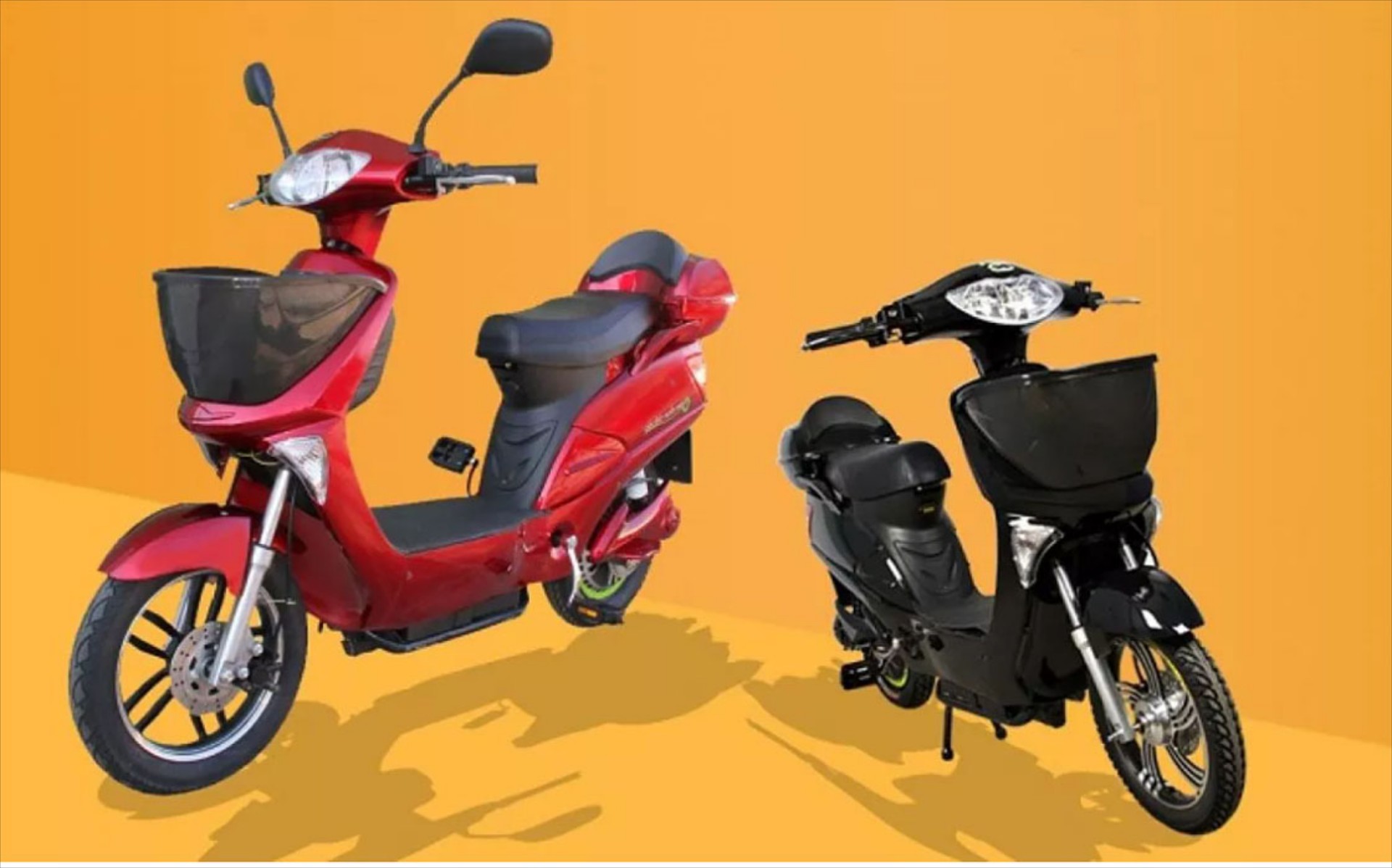 Υποχρεωτικά δίπλωμα οδήγησης και κράνος στα ηλεκτρικά μοτοποδήλατα