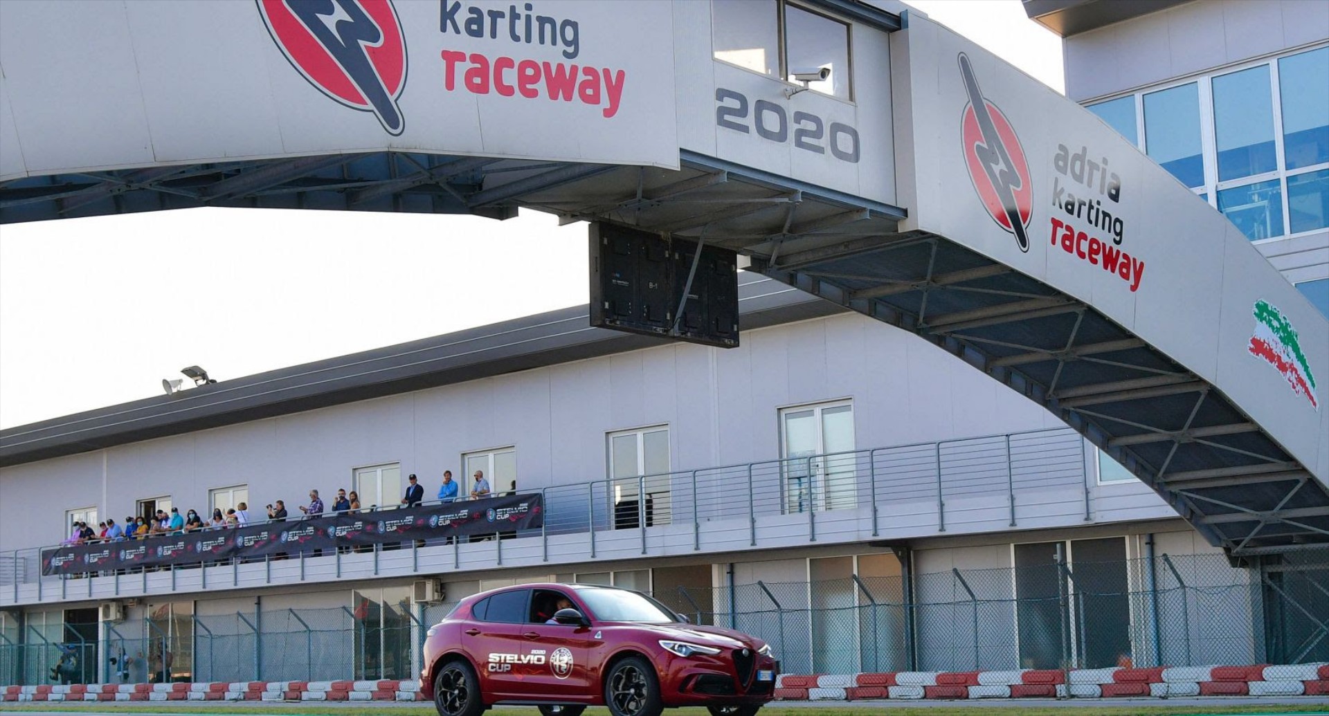 Stelvio Cup 2020: Το SUV της Alfa Romeo είναι ξεκάθαρο πως δεν φοβάται τις πίστες