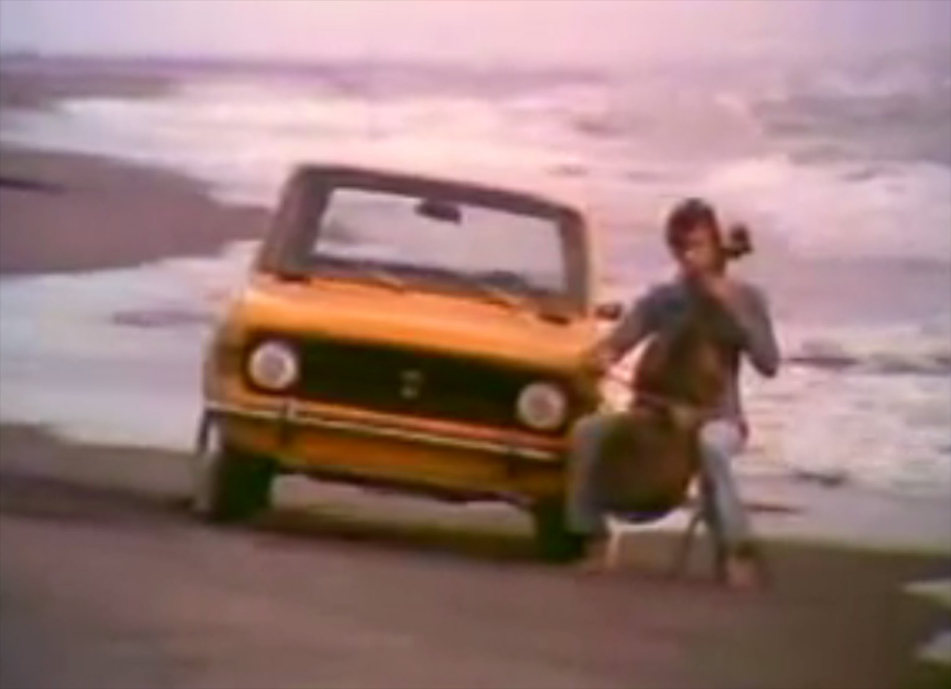 Αυτή τη διαφήμιση της Zastava πρέπει να τη δεις! (VIDEO)