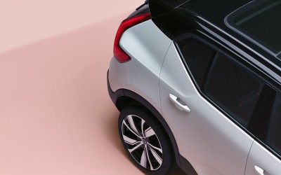 Μικρό ηλεκτρικό SUV από τη Volvo