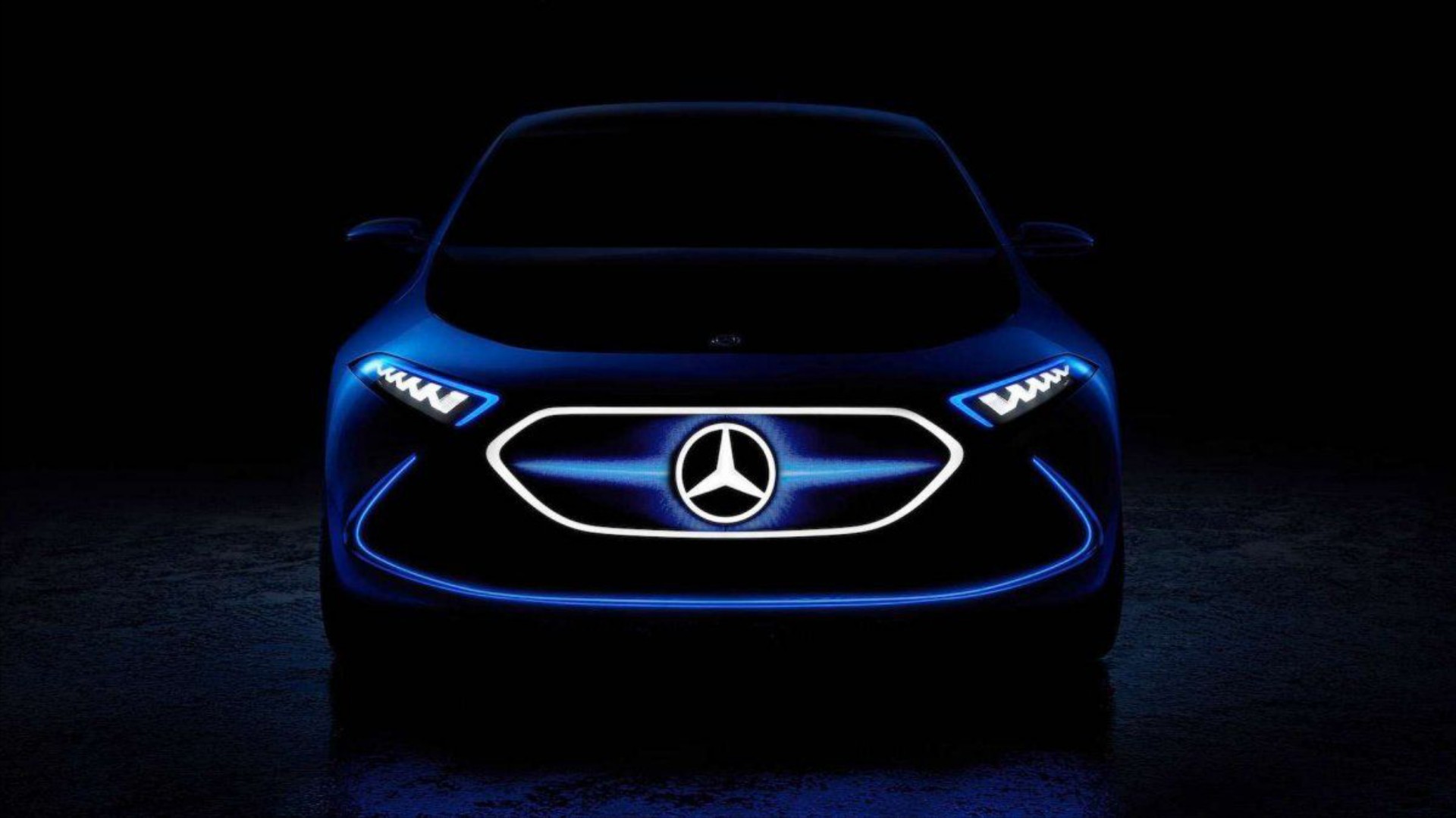 Τι προβλέπει το πλάνο της Mercedes-Benz για χειροκίνητα κιβώτια και κινητήρες εσωτερικής καύσης