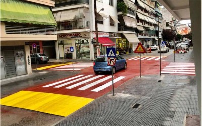 Η πόλη που τοποθετεί υπερυψωμένες διαβάσεις για τους πεζούς