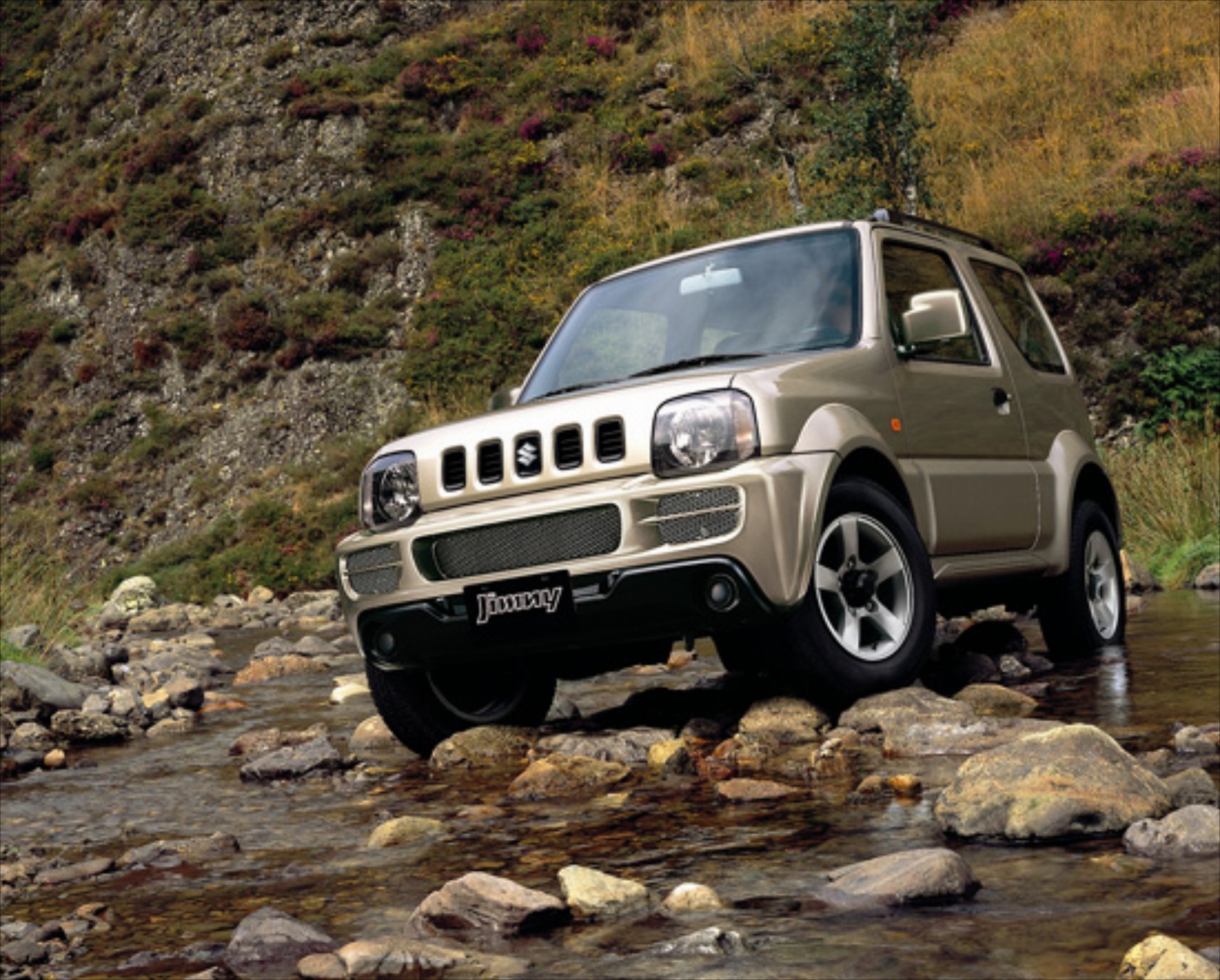 Δωρεά Suzuki για τη Θηροφυλακή