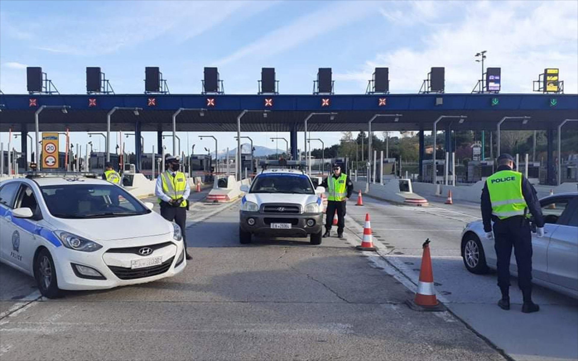 Περιορισμοί σε ΙΧ, ταξί, λεωφορεία, μετρό λόγω κορονοϊού: Απαντάμε σε 10 ερωτήσεις