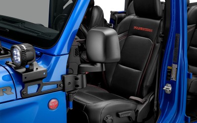 Δες πώς μπορείς να βγάλεις τις πόρτες στα Jeep Wrangler και Gladiator