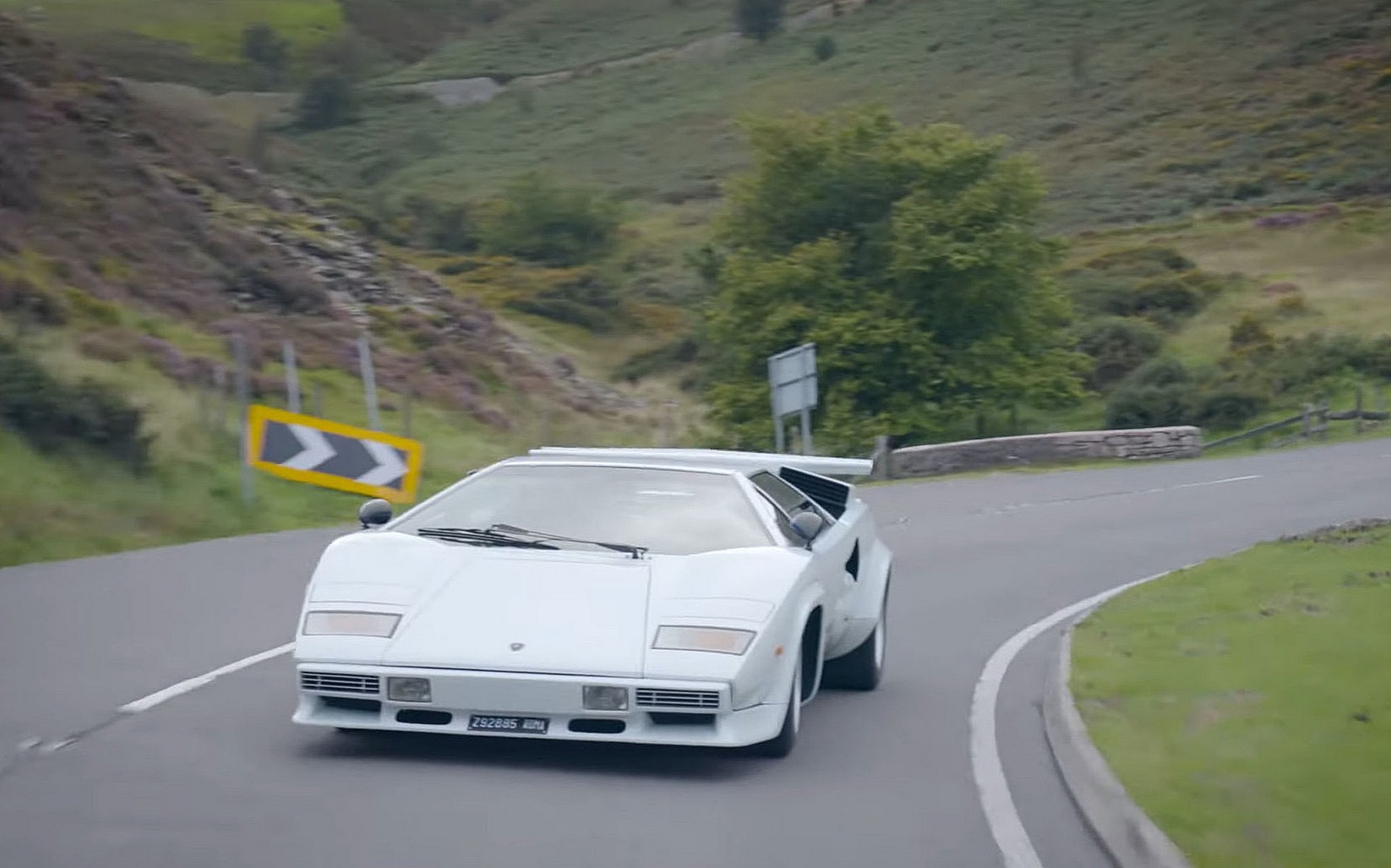 Αυτή είναι η πιο σπάνια Lamborghini Countach - video
