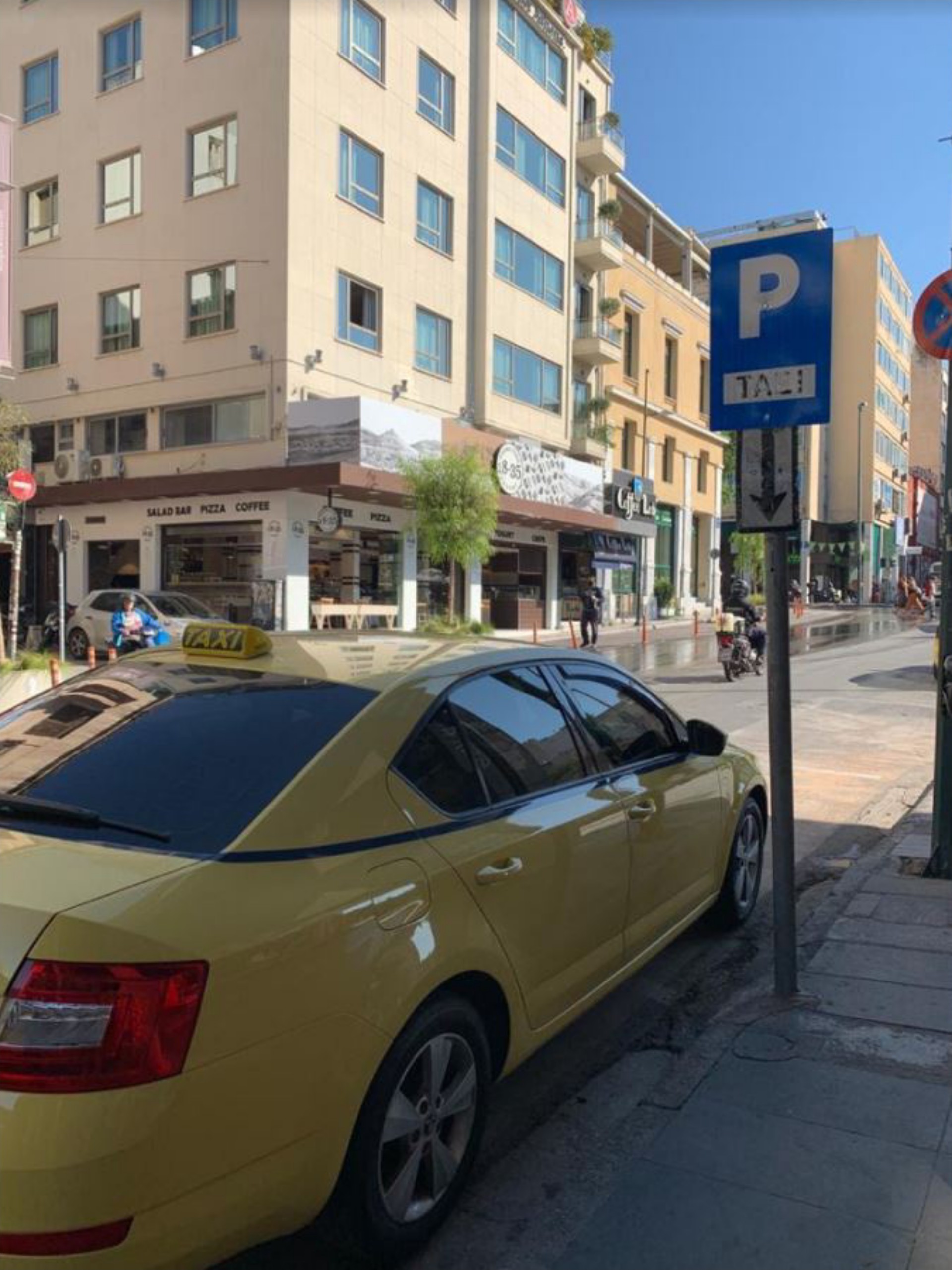 Lockdown: Πόσοι επιβάτες επιτρέπονται στα ταξί;