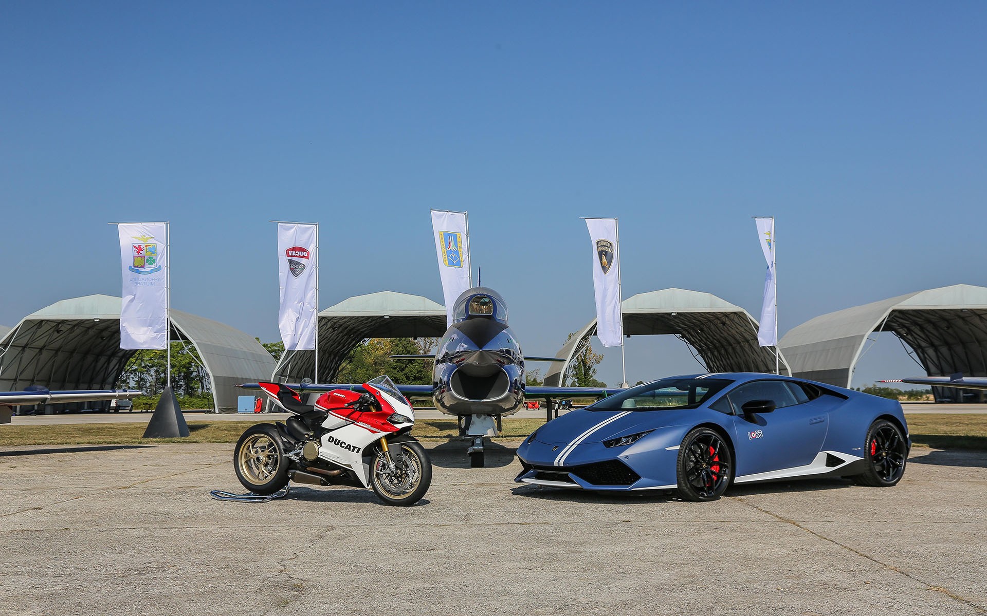 Προς πώληση Lamborghini και Ducati;