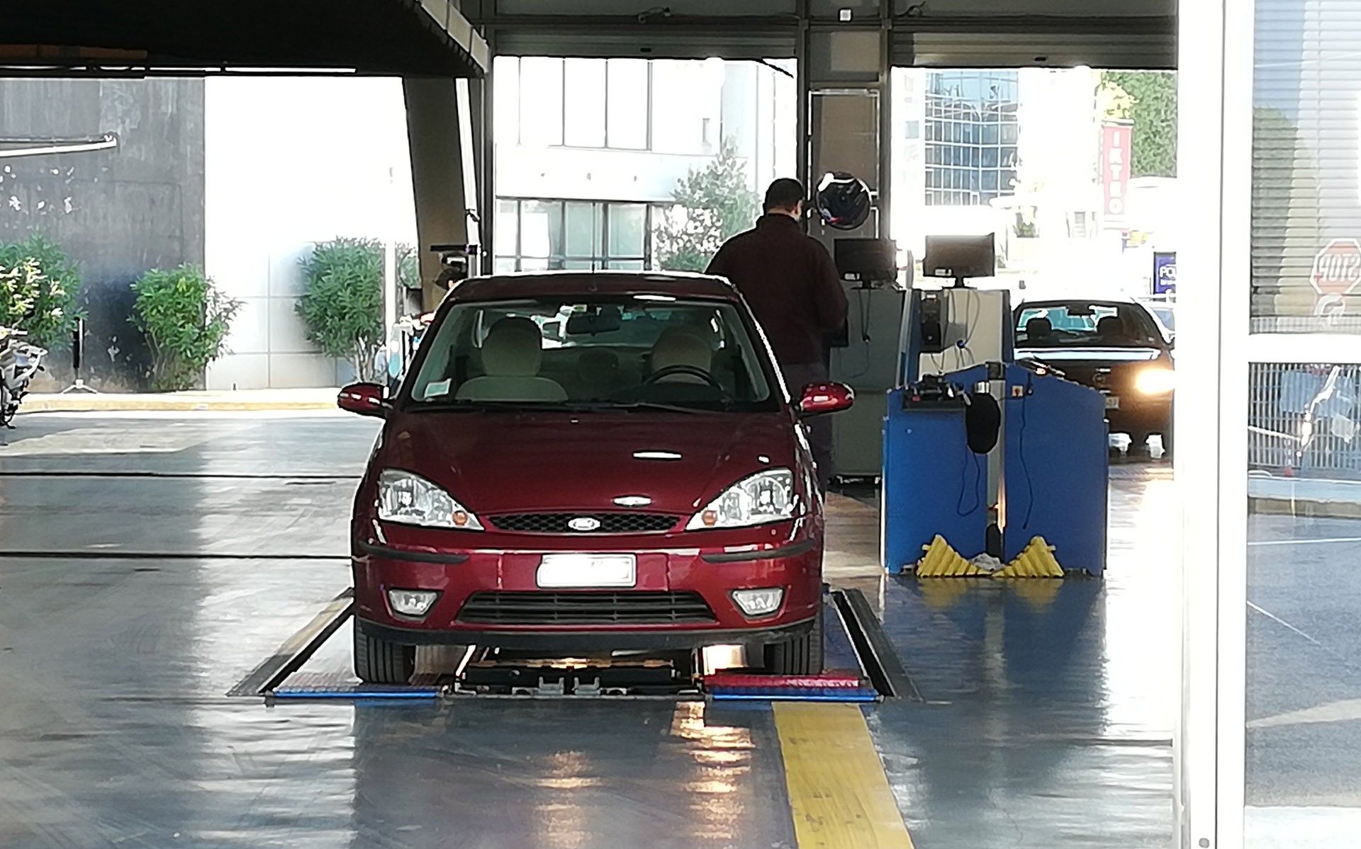 Lockdown: Έτσι θα λειτουργούν τα ΚΤΕΟ από τη Δευτέρα