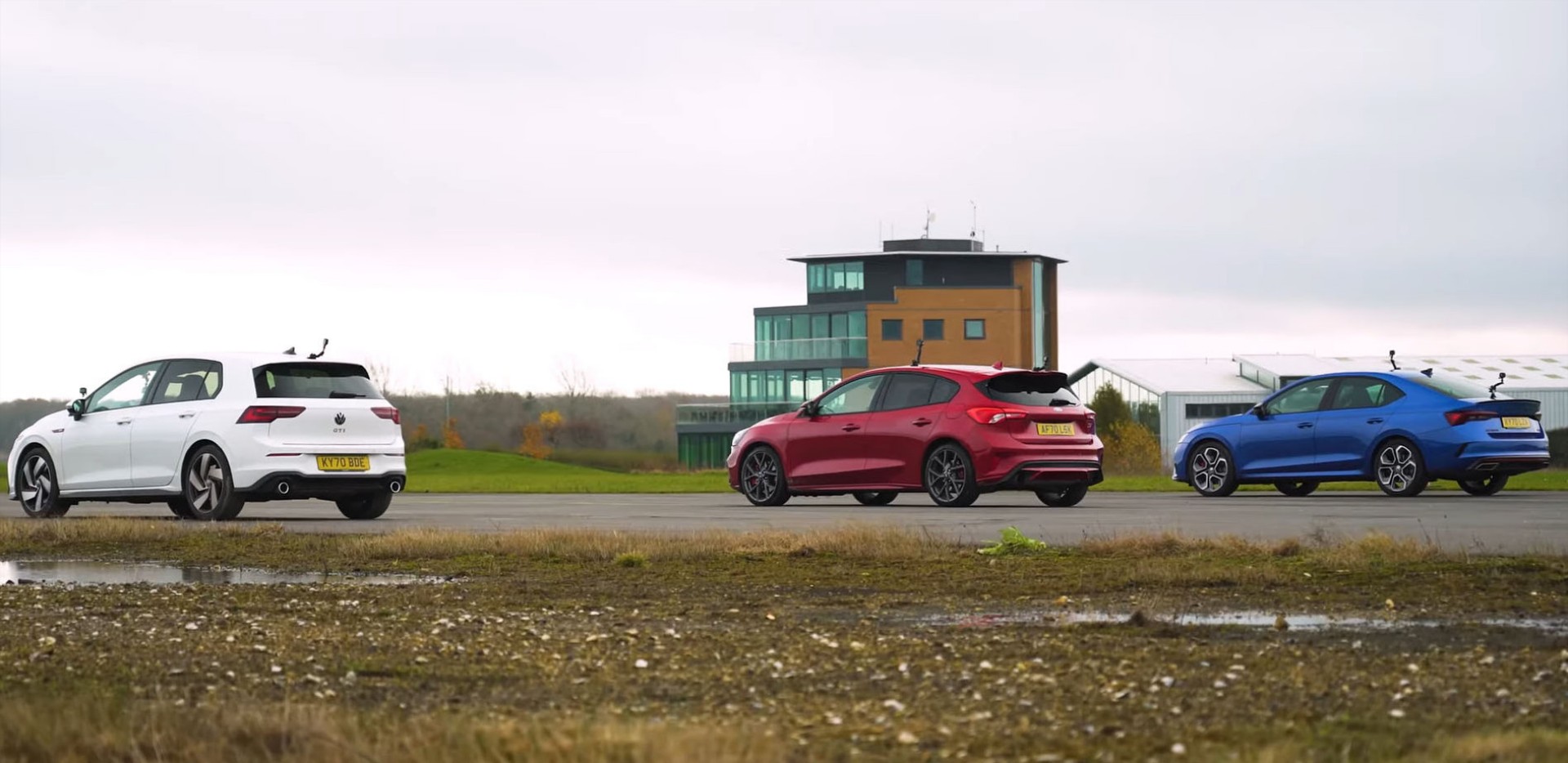 Κόντρα για τρία καυτά μικρομεσαία: Ford Focus ST vs Skoda Octavia RS vs Volkswagen Golf GTI