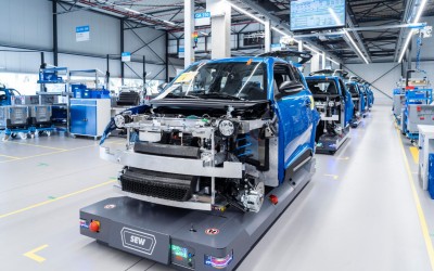 Εργοστάσιο στην Ελλάδα: 30.000 ηλεκτρικά αυτοκίνητα η ετήσια παραγωγή (video)