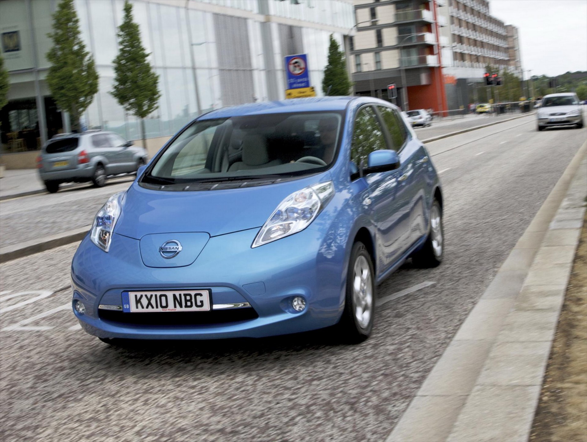 8ετής εγγύηση και για το Nissan Leaf