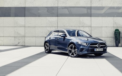 Mercedes-Benz A 250 e: Μπαίνει στην πρίζα!