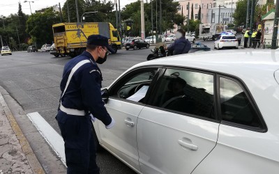 Lockdown: Τι ανοίγει από τη Δευτέρα