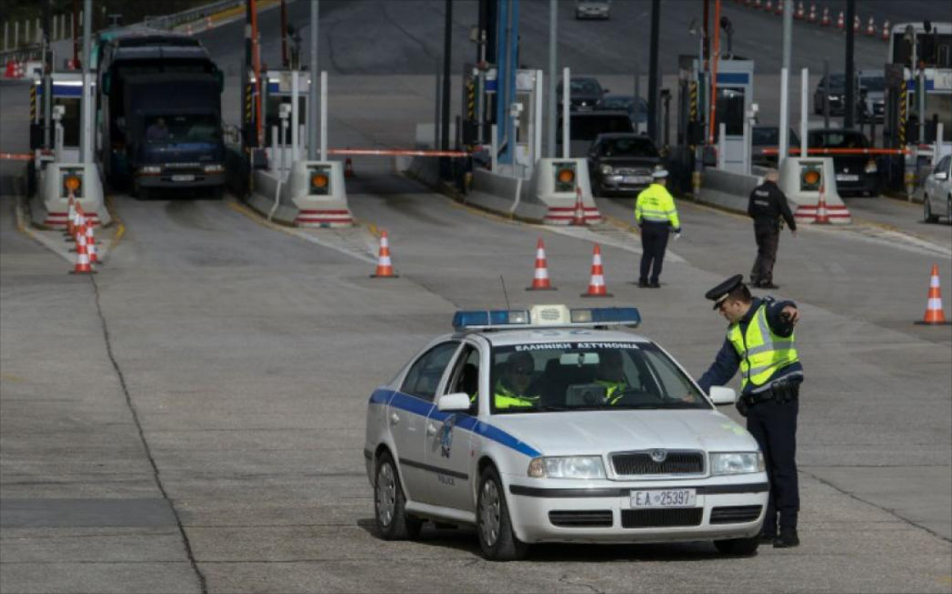 Lockdown: Ανοίγουν τα διόδια για μετακίνηση από νομό σε νομό;