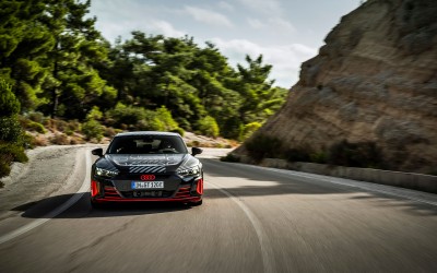 Μία βόλτα στη γραμμή παραγωγής του Audi E-Tron GT (video)