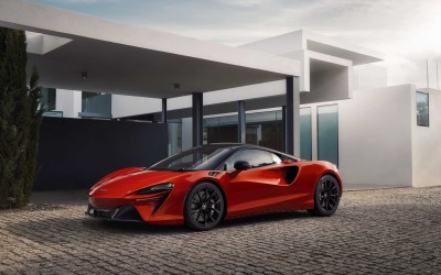 ΜcLaren Artura: Το νέο υβριδικό supercar