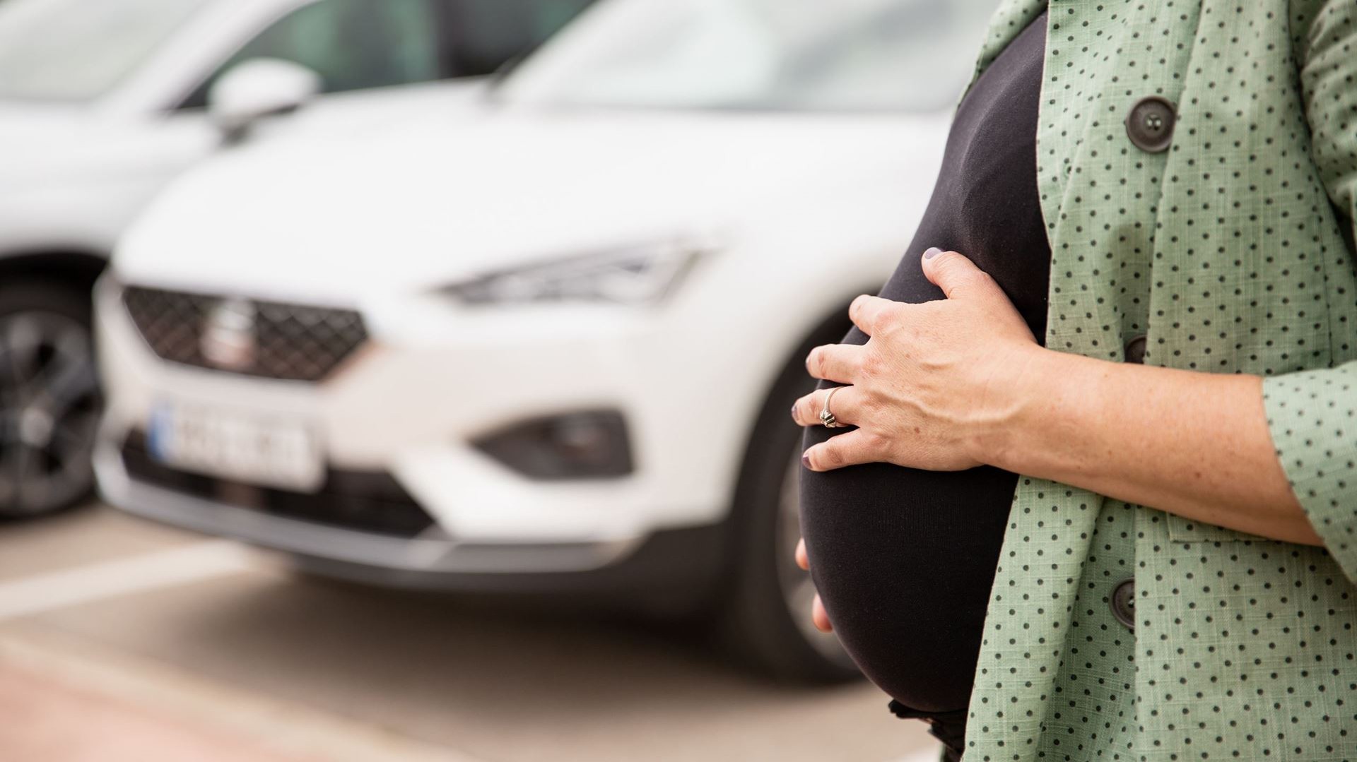 Μια παιδική κούνια σε τροχούς [Video]