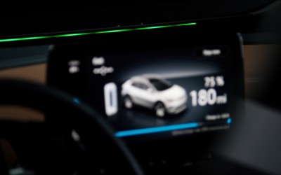 Πως «επικοινωνεί» το Volkswagen ID.4 με τον οδηγό του (video)