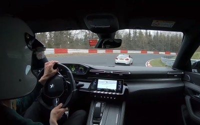 BMW M2 «τα βρίσκει σκούρα» με ένα Peugeot 508 PSE να την καταδιώκει στο Nurburgring [Video]