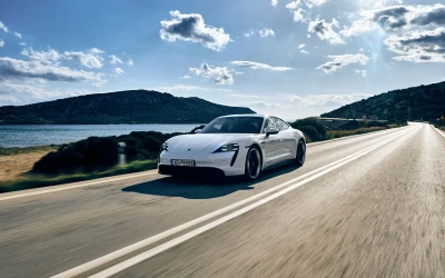 Δοκιμή Porsche Taycan 4S: Thunderstruck!