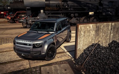 Πλήρωσε για να του σκουριάσουν το ολοκαίνουργιο Land Rover Defender