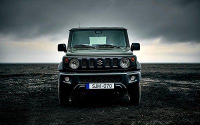 Το Suzuki Jimny επιστρέφει ως πεντάπορτο και υβριδικό