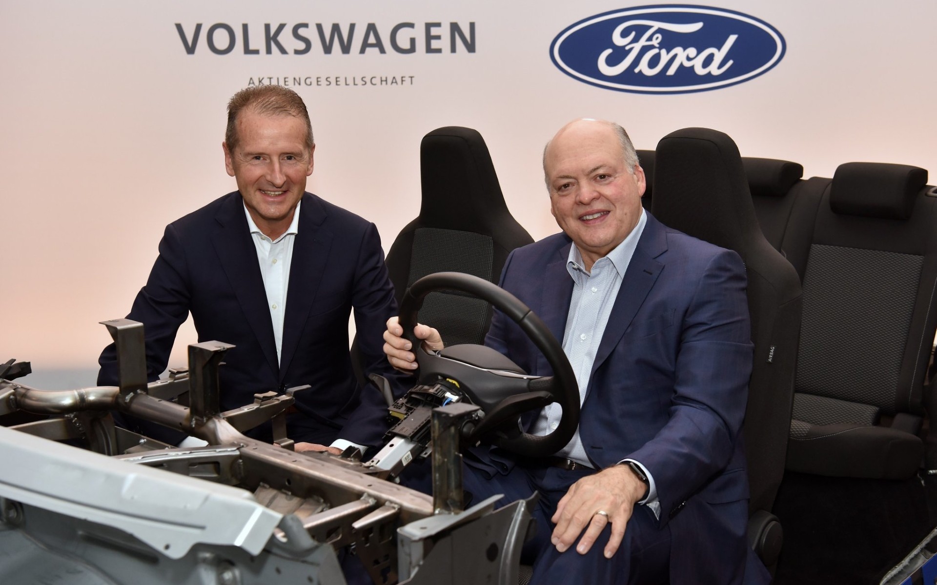 H Ford σχεδιάζει και δεύτερο ηλεκτρικό μοντέλο με DNA από τη Volkswagen