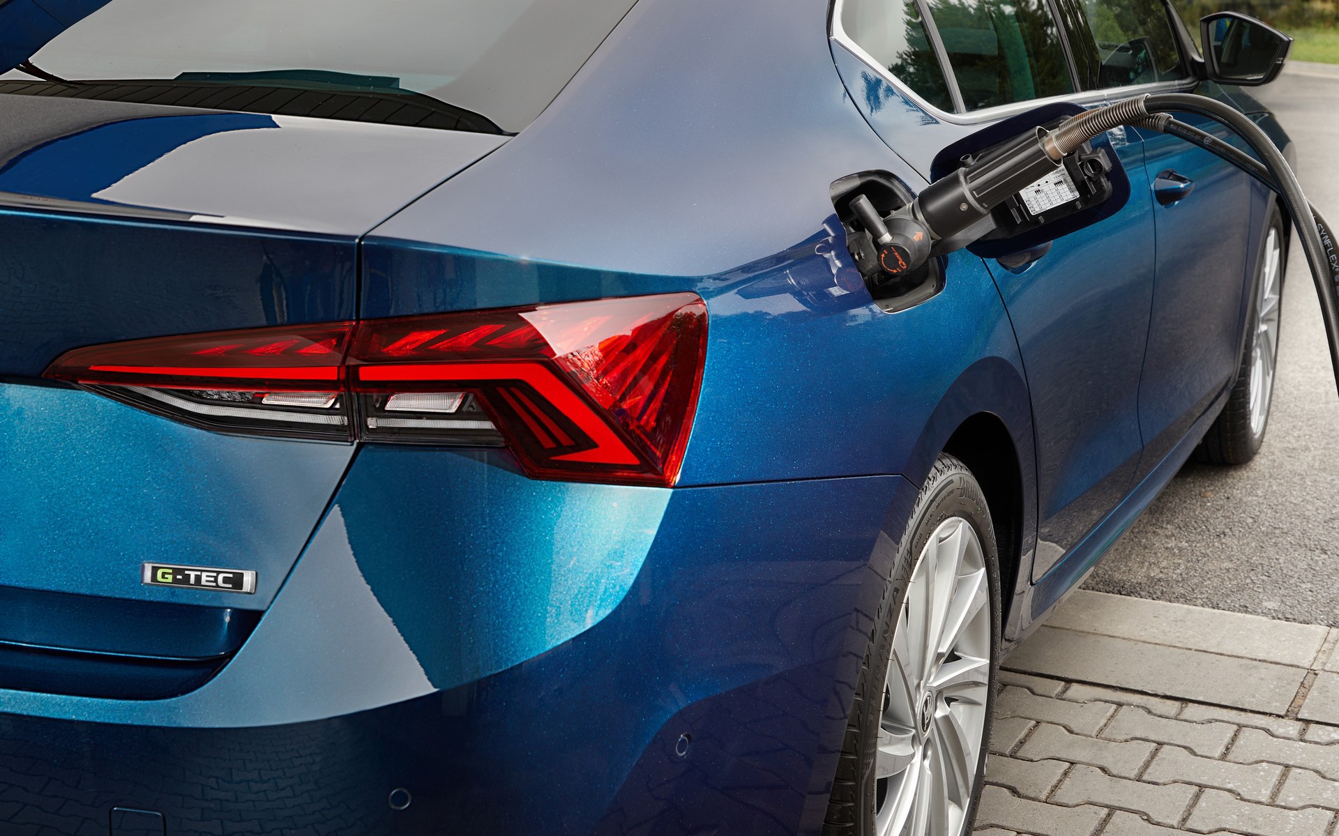 Δες όλα τα αυτοκίνητα με φυσικό αέριο CNG που πωλούνται στην Ελλάδα και πόσο κοστίζουν