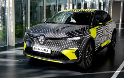 Πρώτες εικόνες του νέου ηλεκτρικού Renault Megane των 220 ίππων