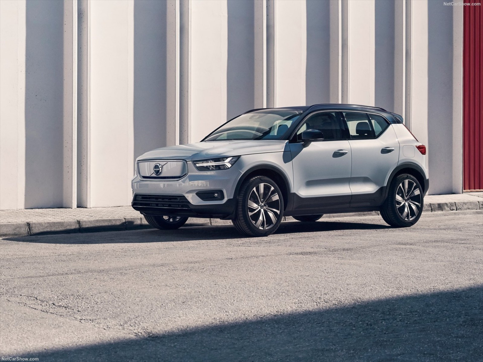 Στην Ελλάδα το Volvo XC40 Recharge: Δείτε τιμές!