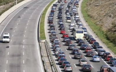 Ποιο είναι το πρόστιμο για τους οδηγούς που κινούνται στη ΛΕΑ; (video)