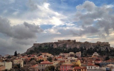 Καιρός σήμερα: Μικρή πτώση της θερμοκρασίας – Ισχυροί άνεμοι