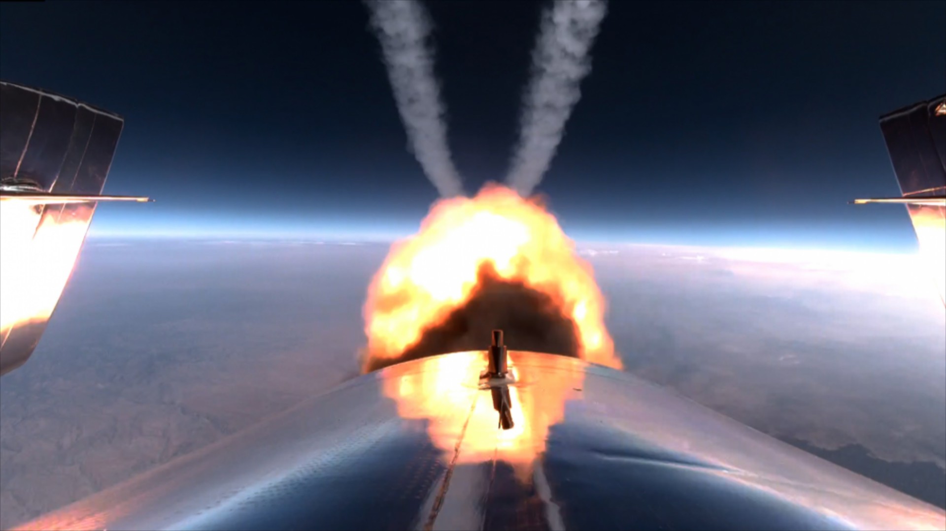 H Virgin Galactic έγραψε ιστορία με την πρώτη δοκιμαστική τουριστική πτήση στο Διάστημα (Video)