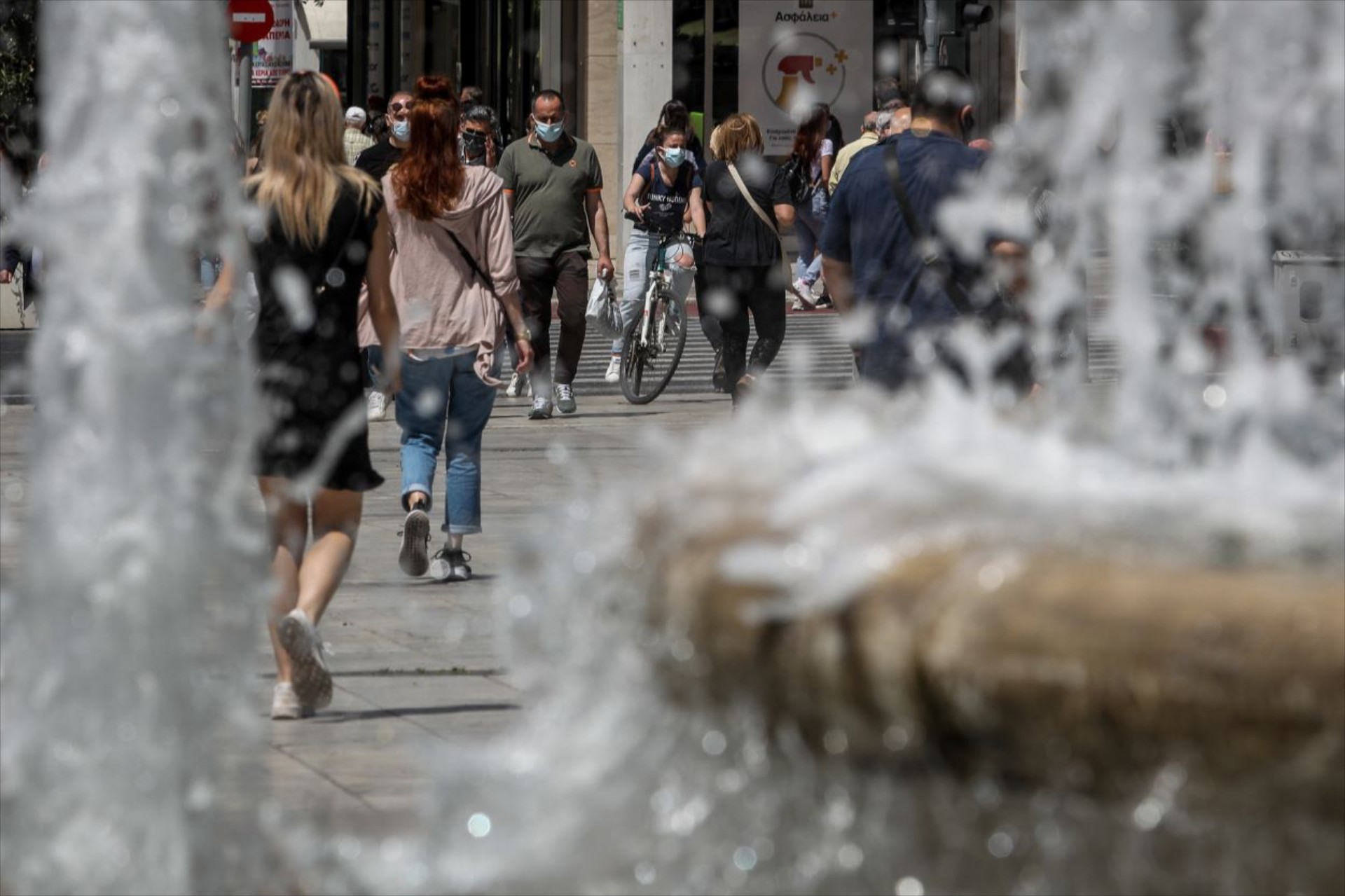 Καιρός: Ανεβαίνει η θερμοκρασία σήμερα Τρίτη - Τι καιρό θα κάνει σε Αθήνα & Θεσσαλονίκη