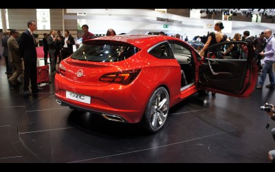 Νέες φωτογραφίες - Opel GTC Paris