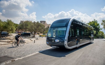 O Όμιλος Επιχειρήσεων Σαρακάκη παρέδωσε στην Ο.ΣΥ. Α.Ε. το αμιγώς ηλεκτρικό λεωφορείο Irizar ie tram