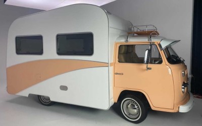 Vintage τροχόσπιτο Volkswagen - Vintage μέχρι να δεις το εσωτερικό του! [Video]