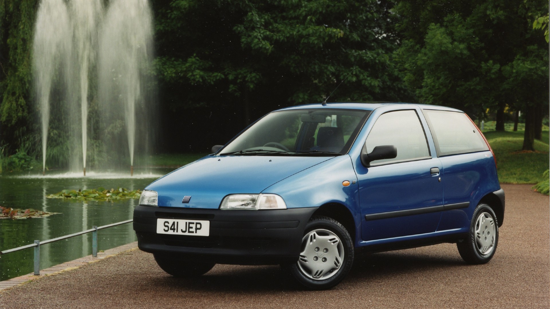 Είναι επίσημο! Το Fiat Punto επιστρέφει