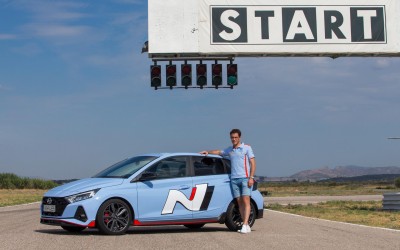 Hyundai i20 N: O Thierry Neuville το δοκιμάζει για το GOCAR (VIDEO)
