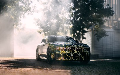 Τι σχέση έχει η πρώτη αμιγώς ηλεκτροκίνητη Rolls-Royce με τον James Bond;
