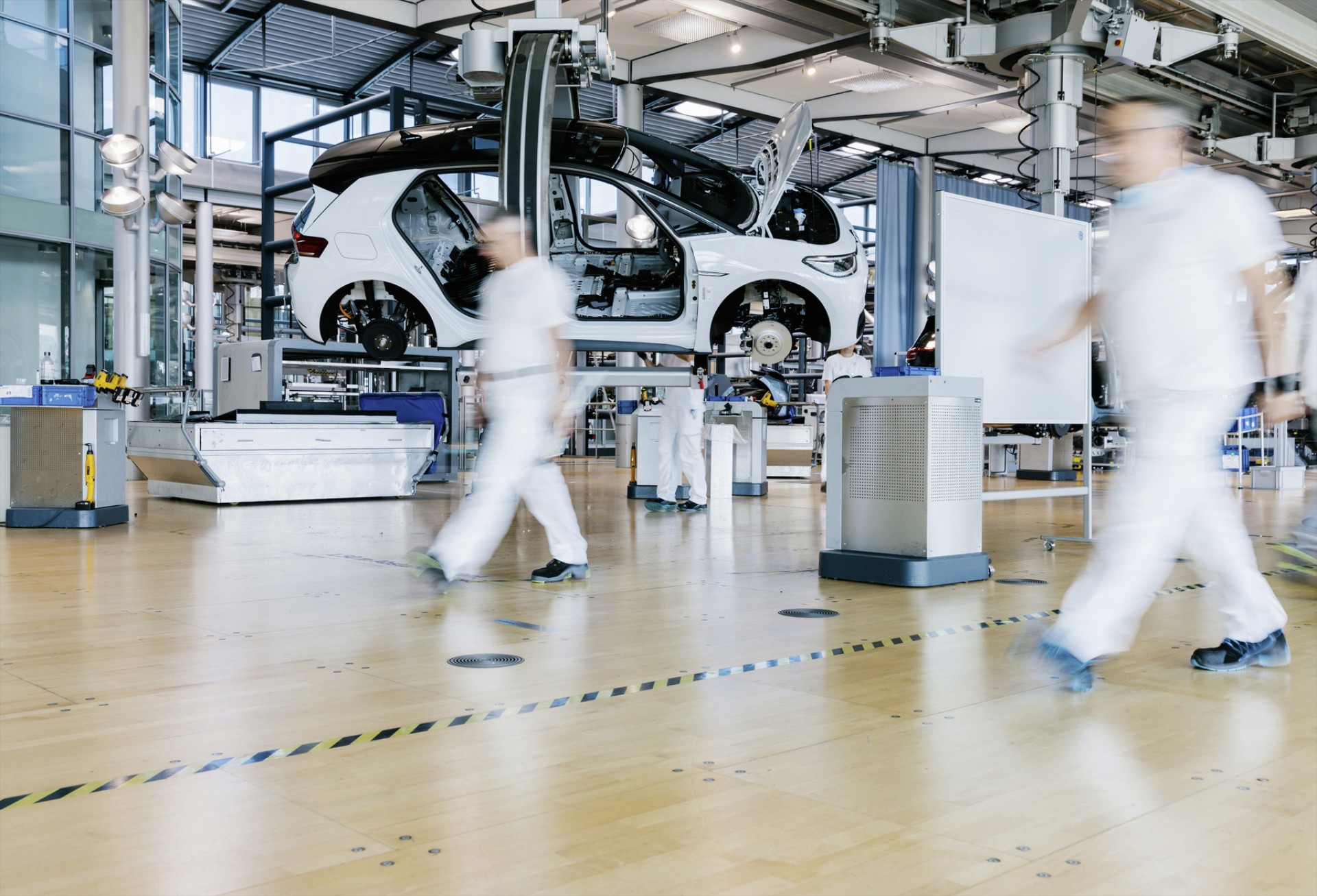 H κρίση με την έλλειψη τσιπ έφερε τα πάνω κάτω στην παγκόσμια αγορά αυτοκινήτου