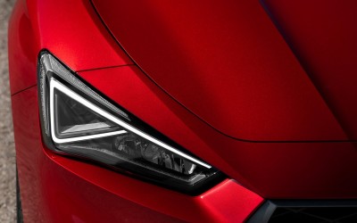 Μικρομεσαίο με 150 ίππους, κατανάλωση κάτω από 5 lt/100km και μηδενικά Τέλη! – Ποιο είναι;