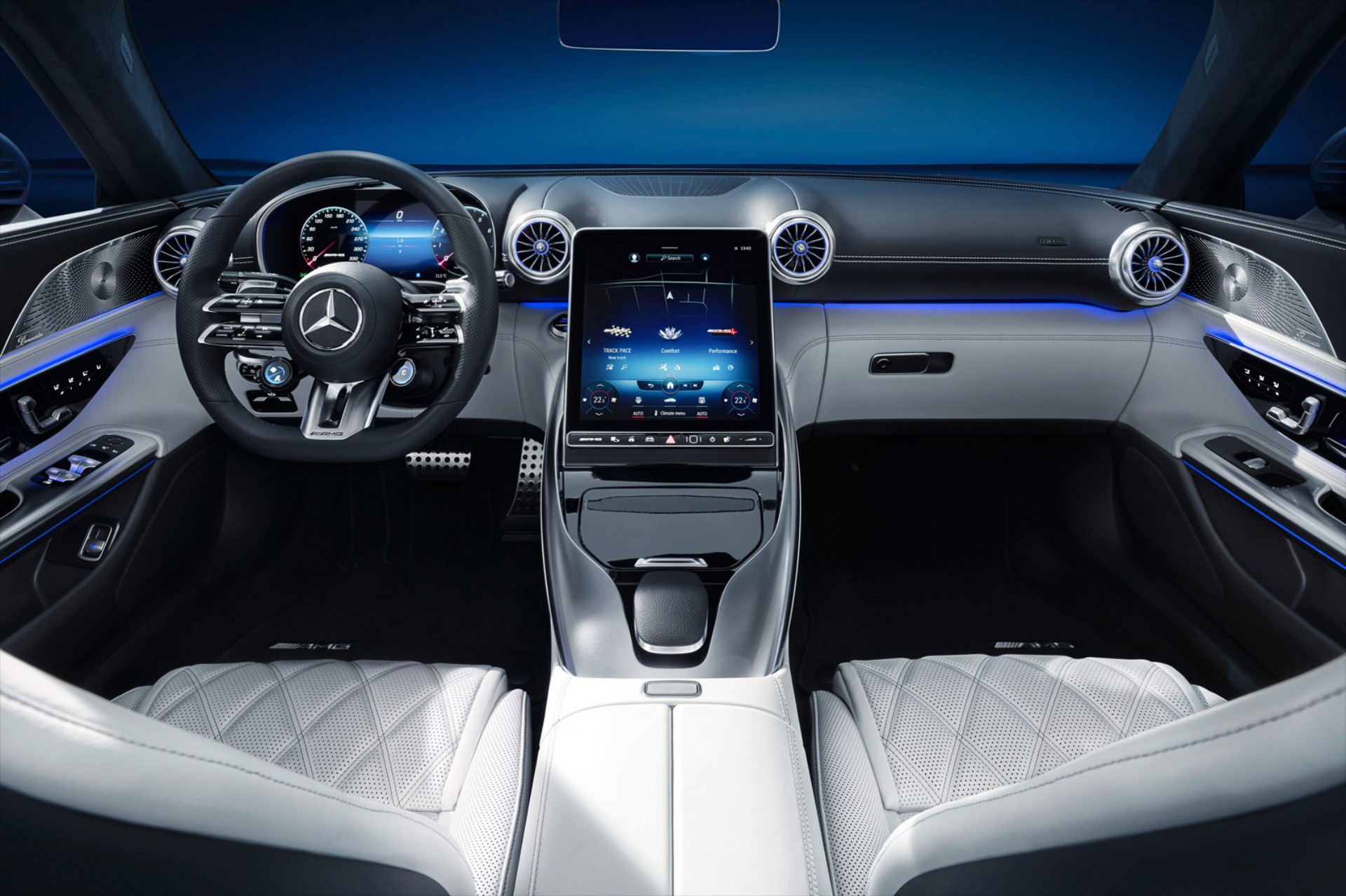 Δες το εσωτερικό της νέας Mercedes-AMG SL λίγες μέρες πριν το την επίσημη παρουσίαση
