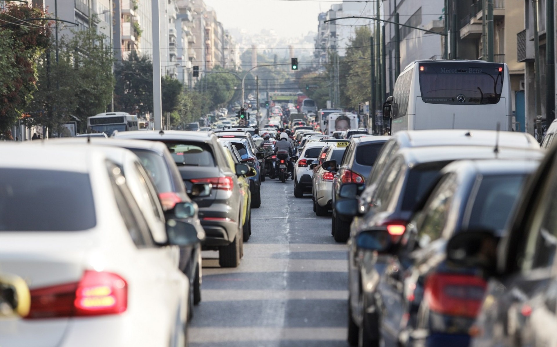 Κυκλοφοριακό χάος στην Αθήνα: Υπάρχει λύση;