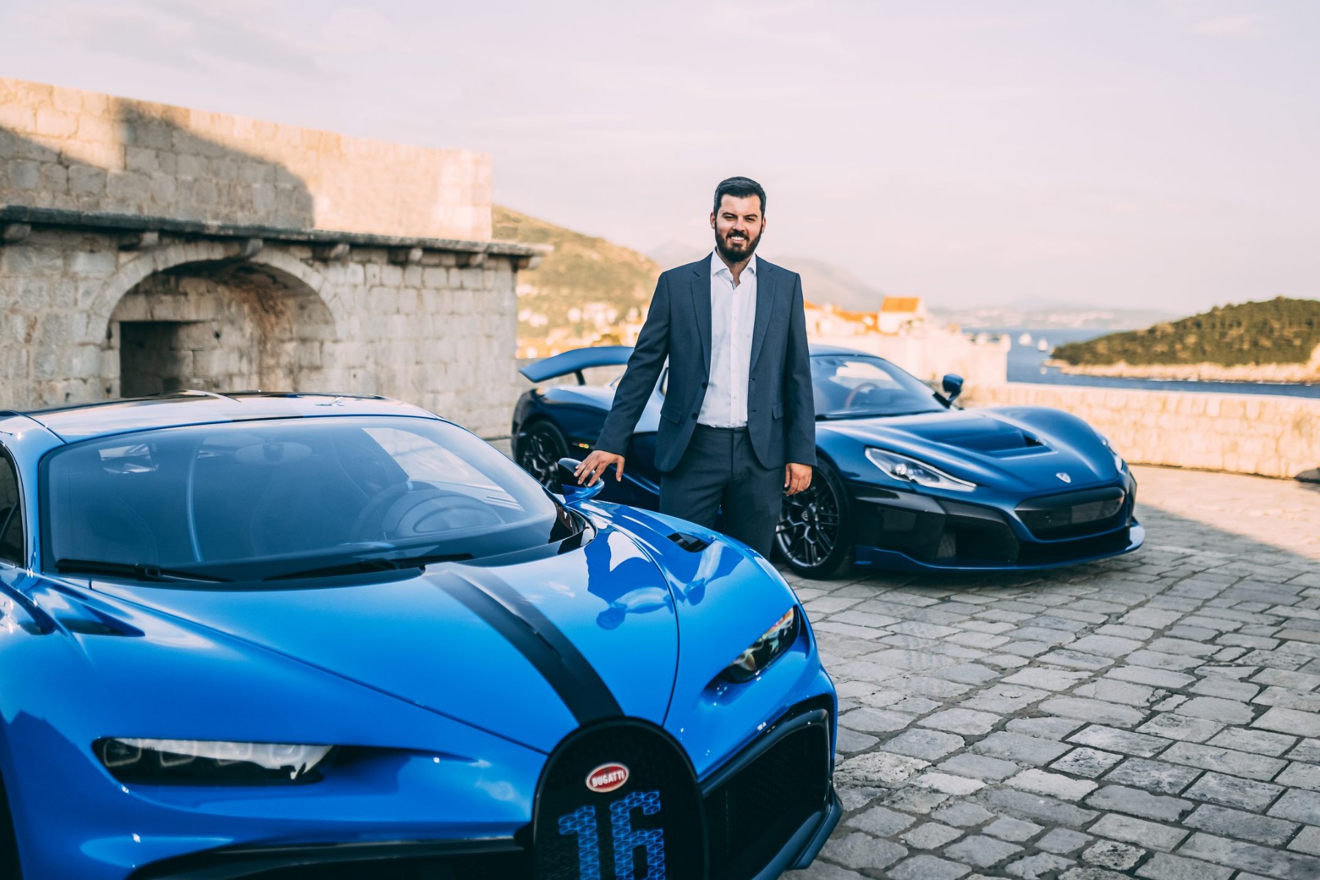 Η Bugatti Rimac είναι και επίσημα εδώ!
