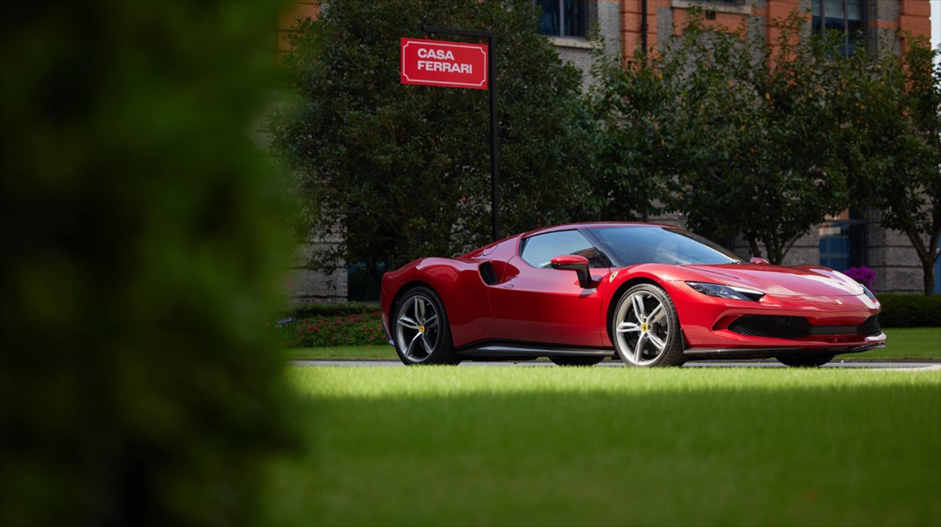 Απογείωση για τη Ferrari!