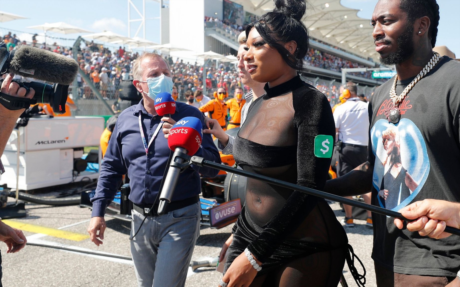 H F1 απαγόρευσε την είσοδο στους σωματοφύλακες πριν τους αγώνες (video) 
