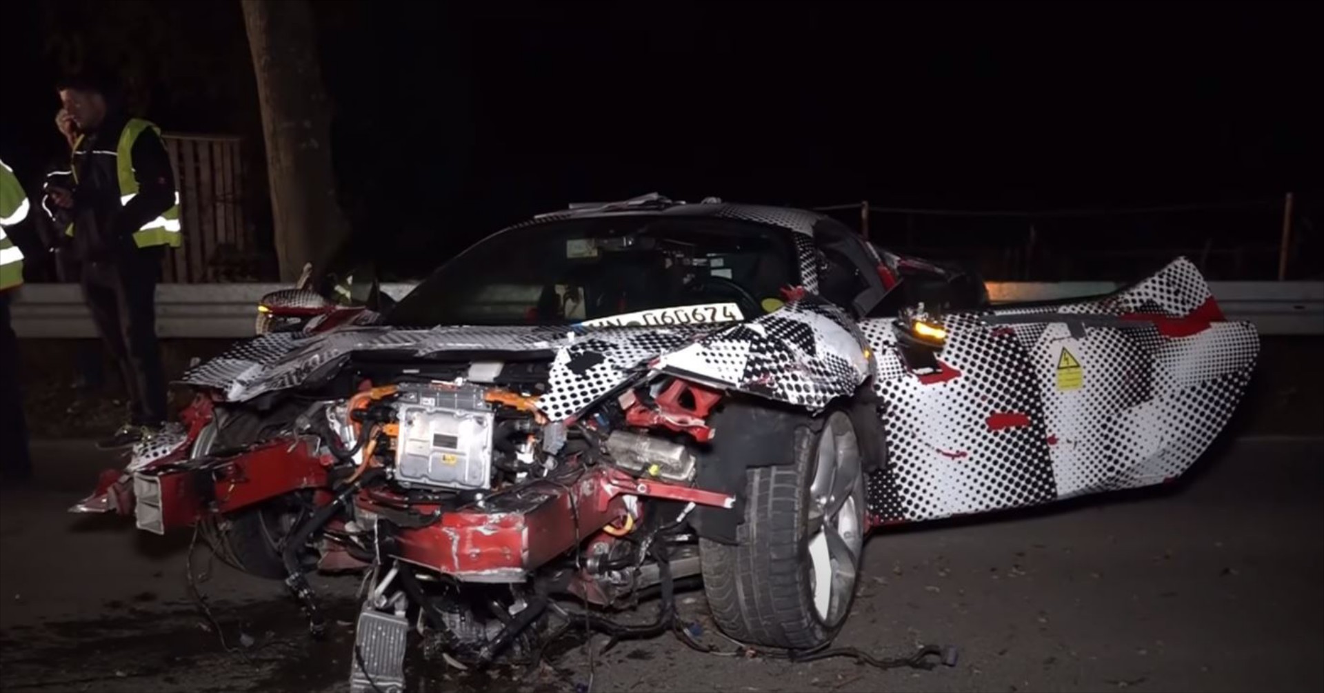 Διέλυσε πρωτότυπη Ferrari αξίας άνω του 1 εκατομμυρίου (video)