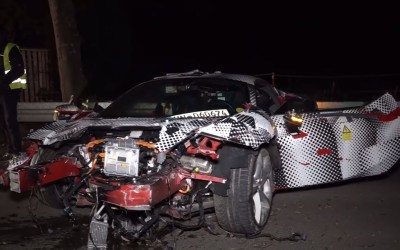 Διέλυσε πρωτότυπη Ferrari αξίας άνω του 1 εκατομμυρίου (video)